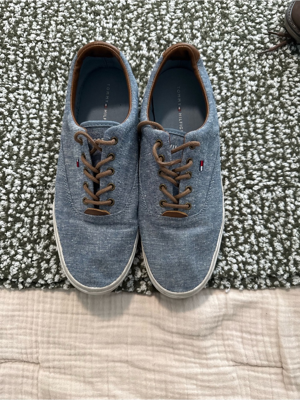 Tommy Hilfiger Light Blue Canvas Low-Top Sneakers with Brown Trim